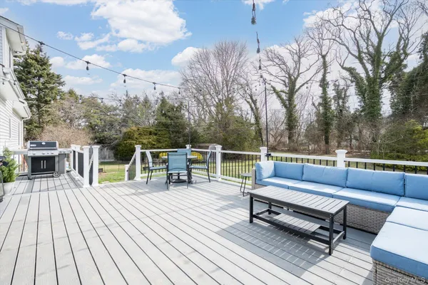 $675,000 | 5 Orchard Road, East Patchogue, NY 11772