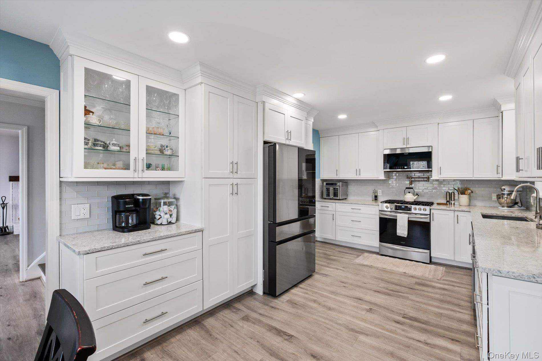 5 Orchard Road East Patchogue, NY 11772 - Photo 3 of 33