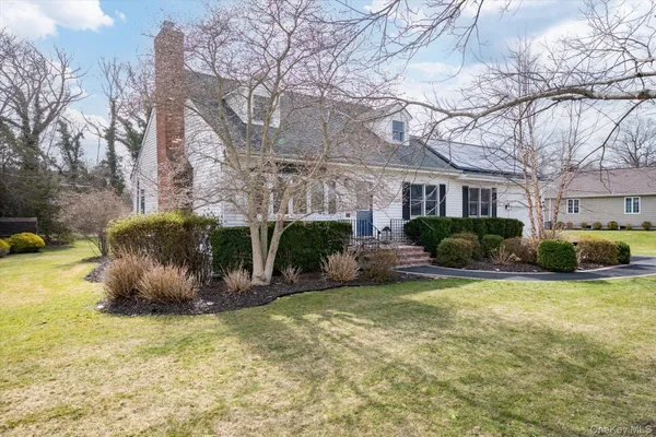 $675,000 | 5 Orchard Road, East Patchogue, NY 11772