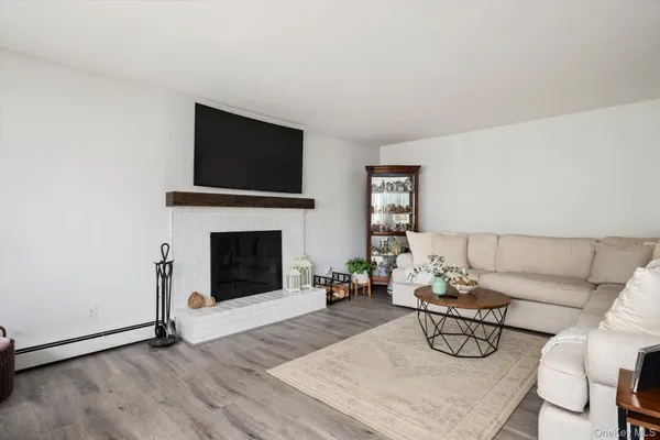 $675,000 | 5 Orchard Road, East Patchogue, NY 11772