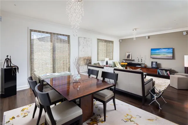 $4,295,000 | 450 10th Avenue South, Naples, FL 34102