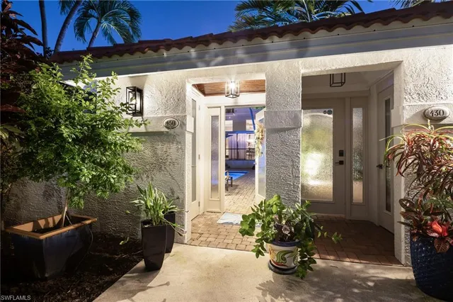 $4,295,000 | 450 10th Avenue South, Naples, FL 34102