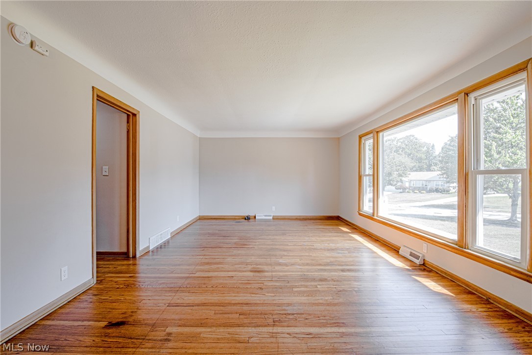 5000 Ridgebury Boulevard Cleveland, OH 44124 - Photo 5 of 26 Gallery Image 5