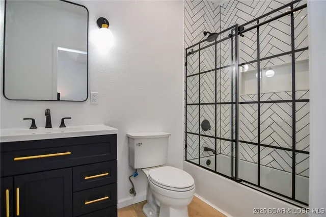 $525,000 | 30946 Redbud Lane, Rocky Mount, MO 65072