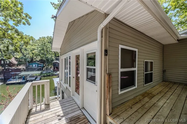 $525,000 | 30946 Redbud Lane, Rocky Mount, MO 65072