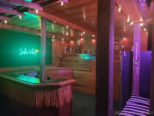 $525,000 | 30946 Redbud Lane, Rocky Mount, MO 65072