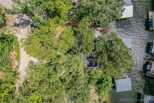 $525,000 | 30946 Redbud Lane, Rocky Mount, MO 65072