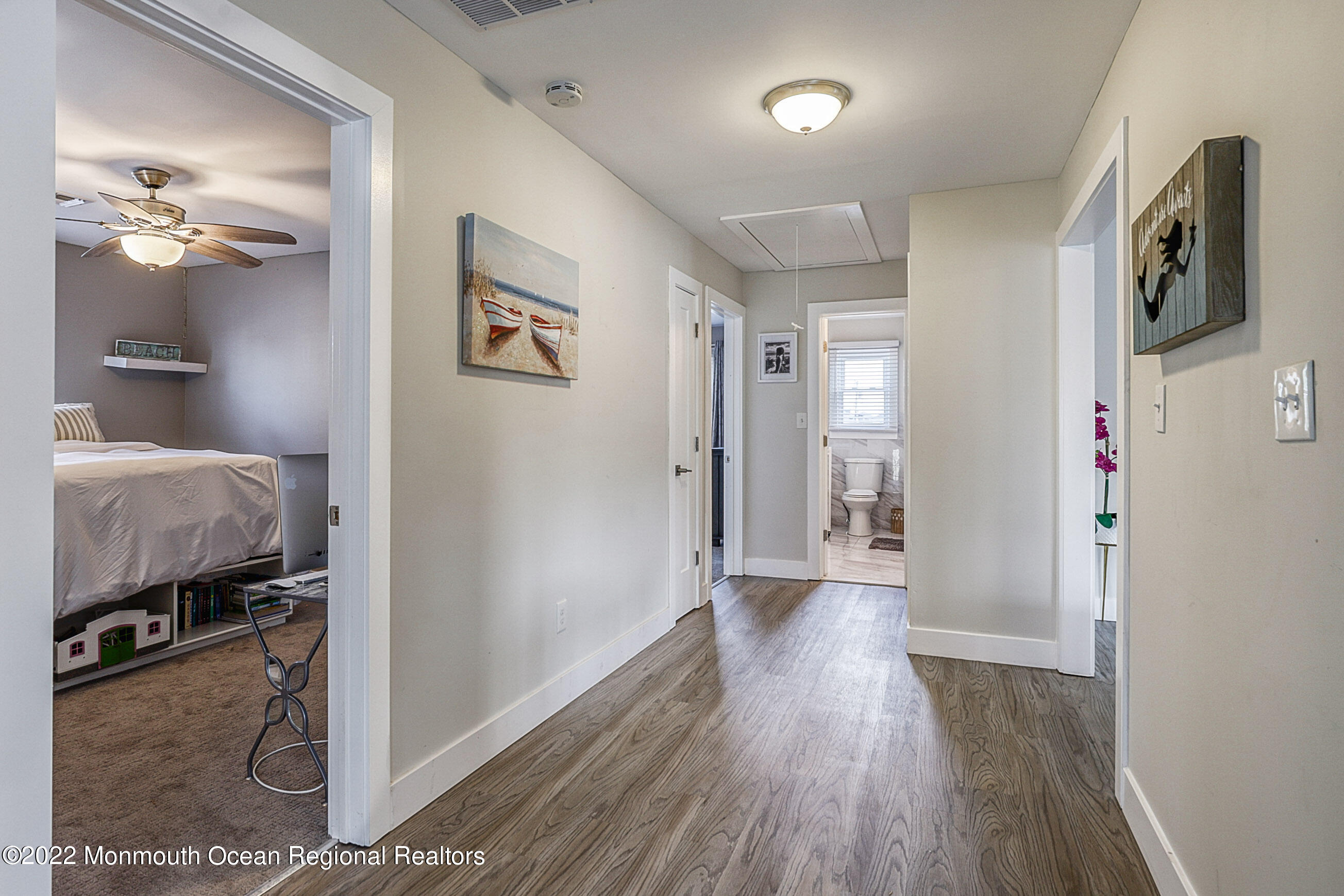 39 Green Island Road Toms River, NJ 08753 - Photo 4 of 33 39 GREEN ISLAND HALL WAY