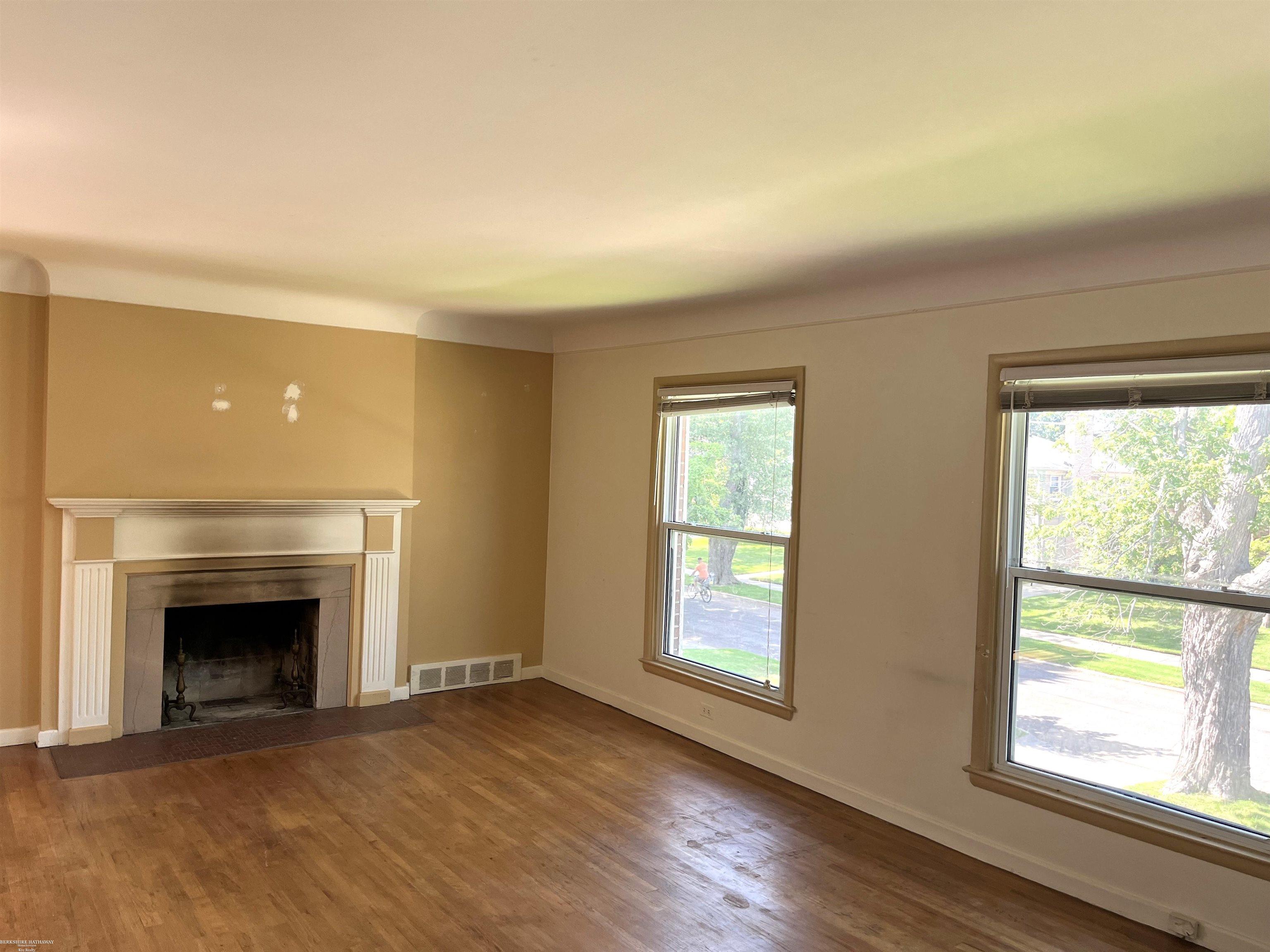 772 Harcourt Road, Unit 772 & 774 Grosse Pointe Park, MI 48230 - Photo 6 of 27