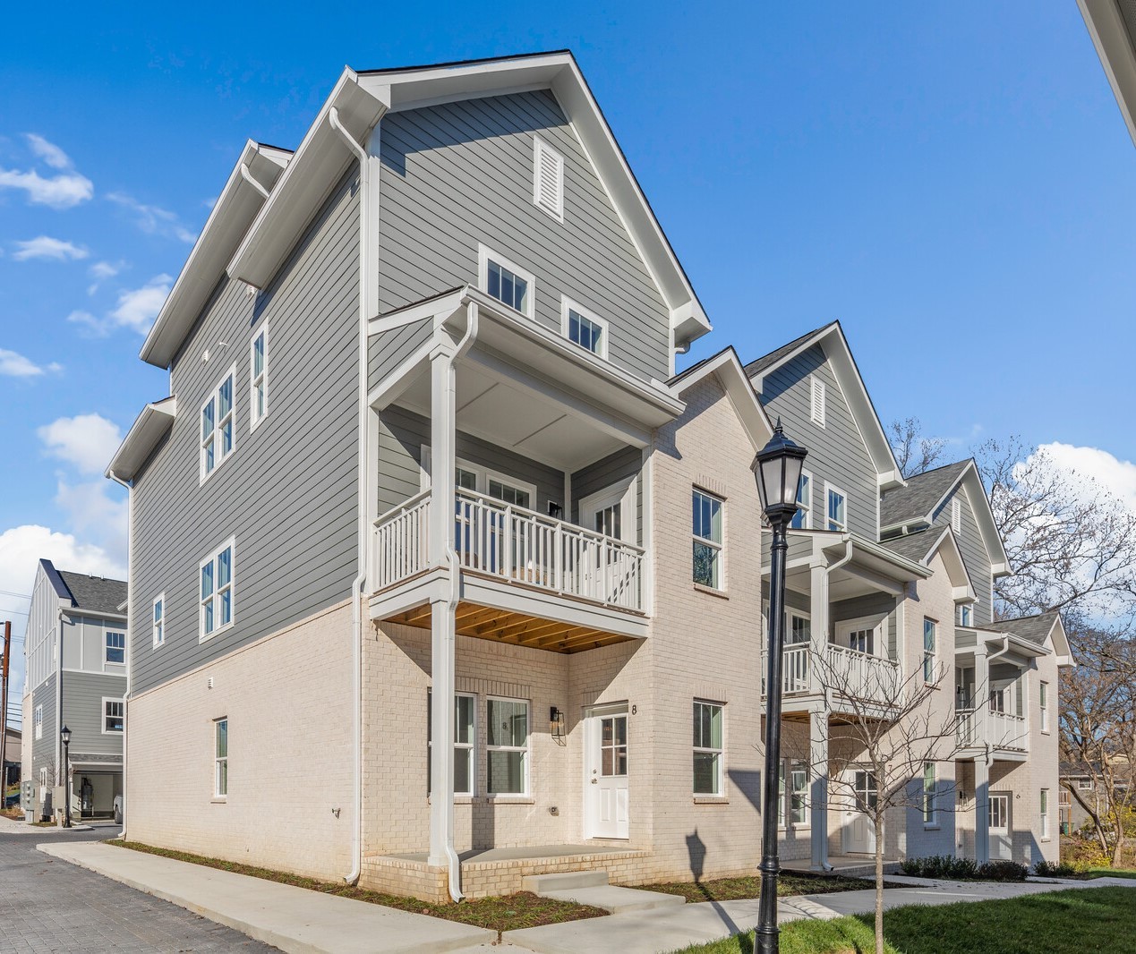 6719 Charlotte Pike, Unit 8, Nashville, TN 37209 Compass