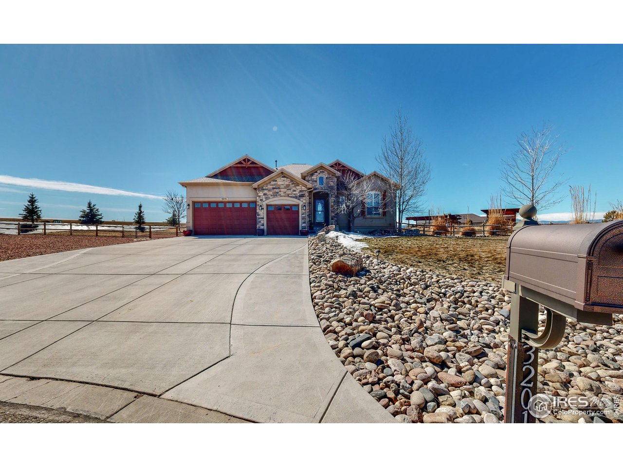 3201 Timeless Circle Berthoud, CO 80513 - Photo 4 of 39 Nice long driveway