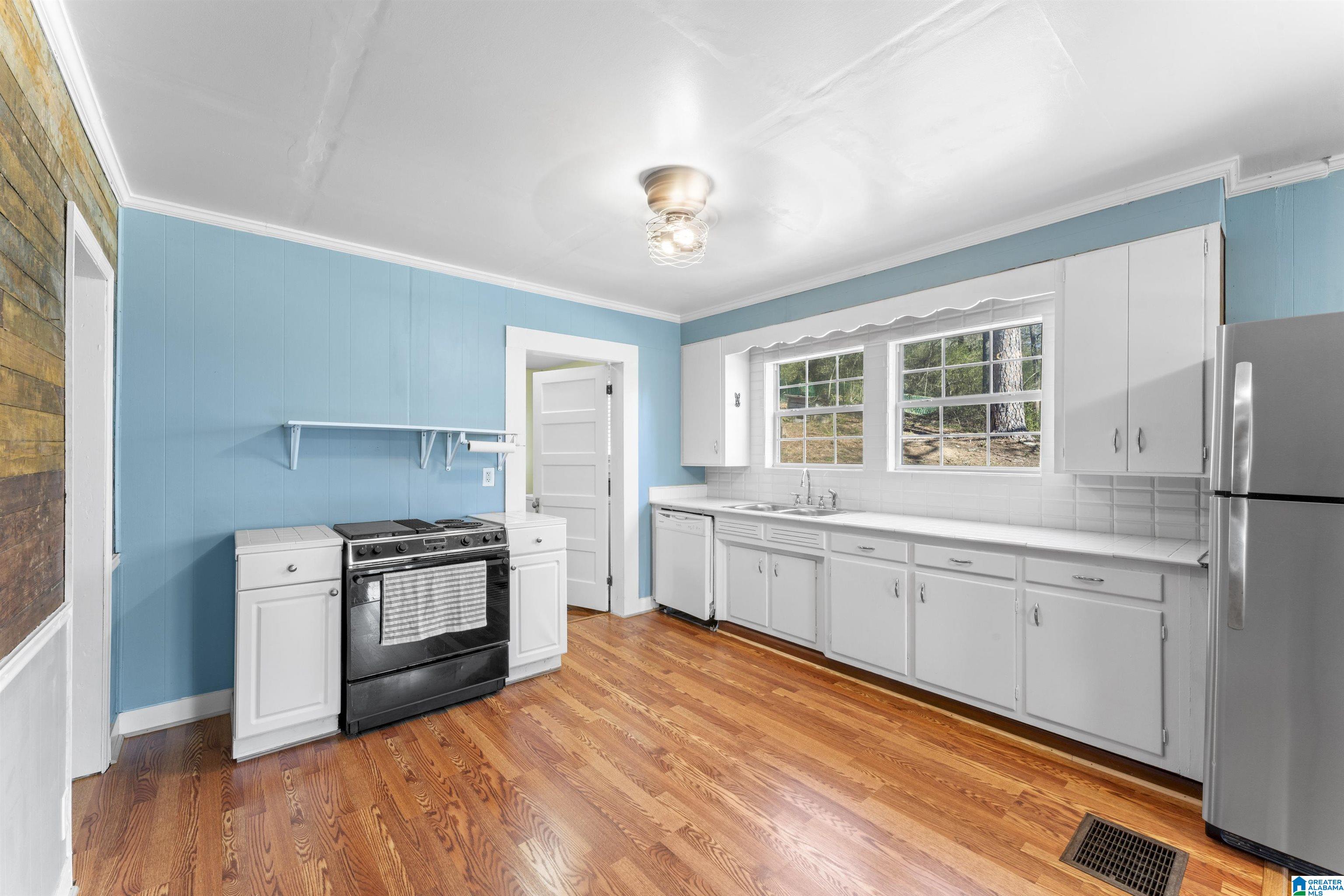 616 Crumly Chapel Road Birmingham, AL 35214 - Photo 11 of 33