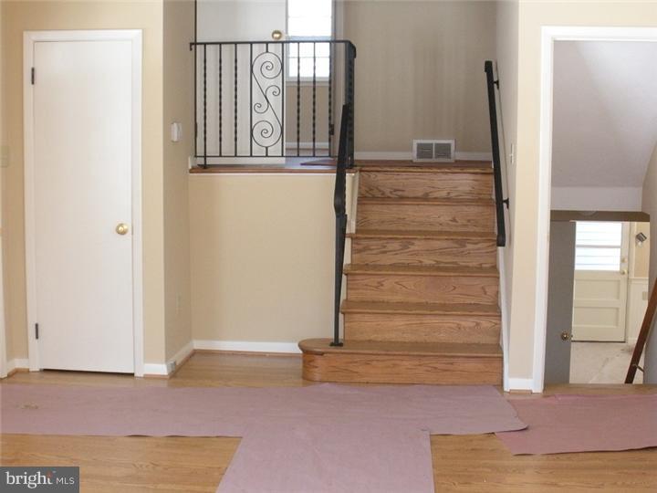 136 Sullivan Road Wayne, PA 19087 - Photo 3 of 12