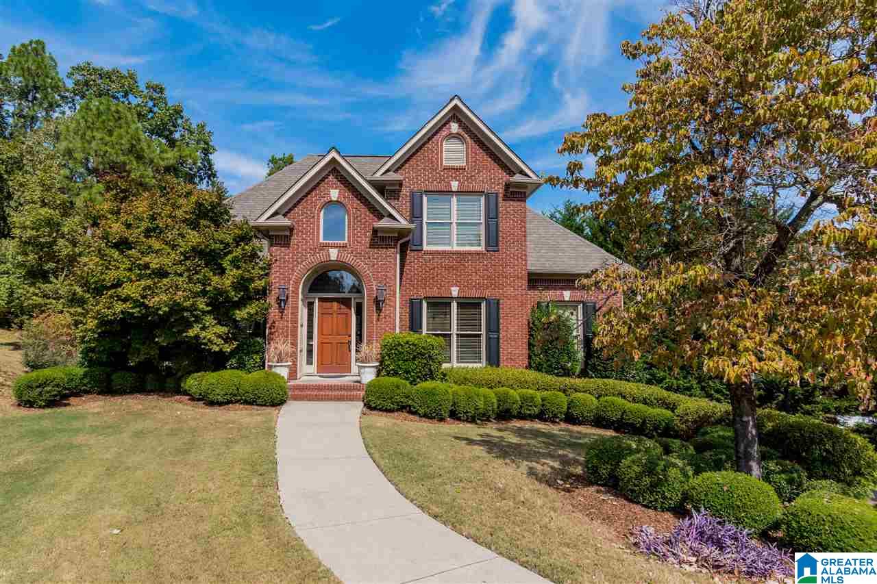 637 Meadow Ridge Drive Birmingham, AL 35242 - Photo 2 of 40