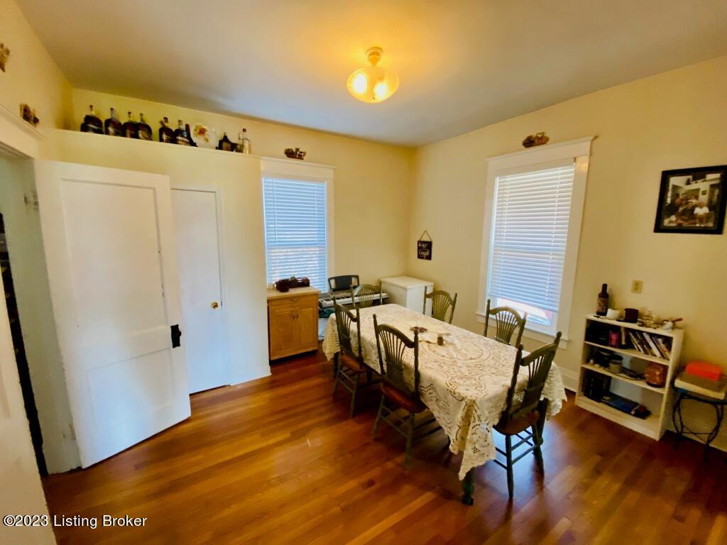 405 East Main Street Springfield, KY 40069 - Photo 6 of 26 006_Dining Area
