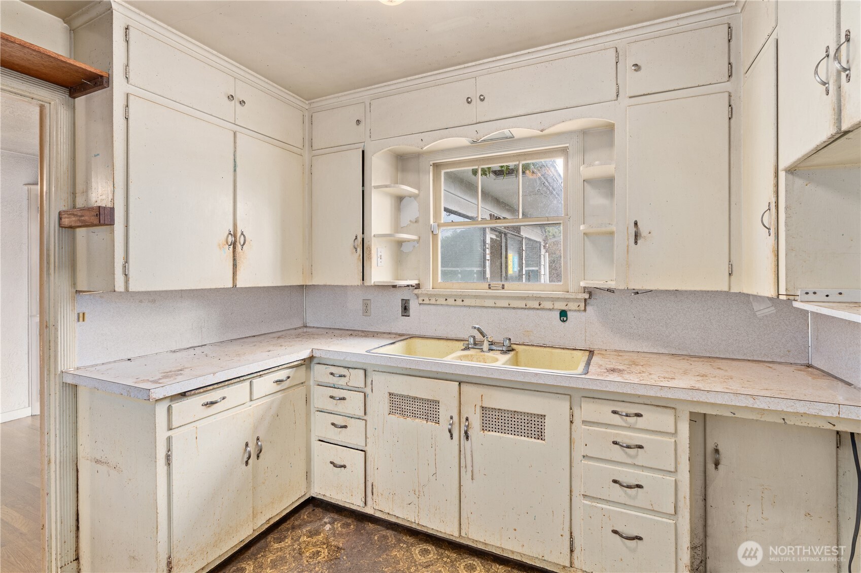1405 75th Street Southeast Everett, WA 98203 - Photo 14 of 32