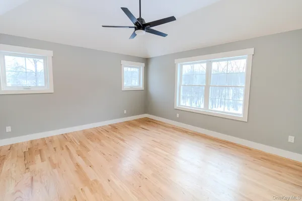 a view of utility room