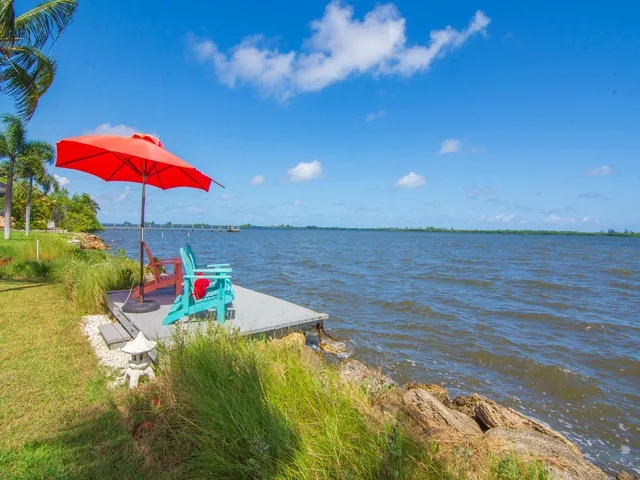 a view of an outdoor space and a yard