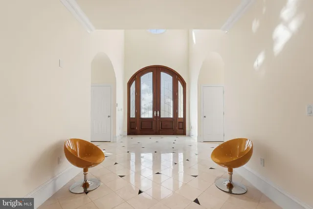 a view of a hallway with workspace