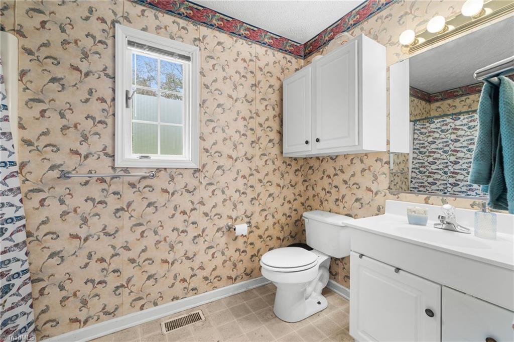 1085 Woodbury Road King, NC 27021 - Photo 26 of 34
