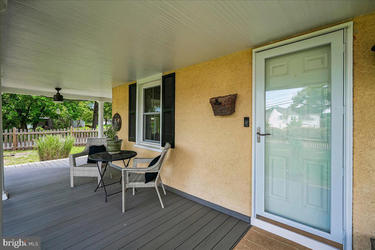 43655 Hay Road Ashburn, VA 20147 - Photo 8 of 68 Welcome Family and Friends on the Front Porch