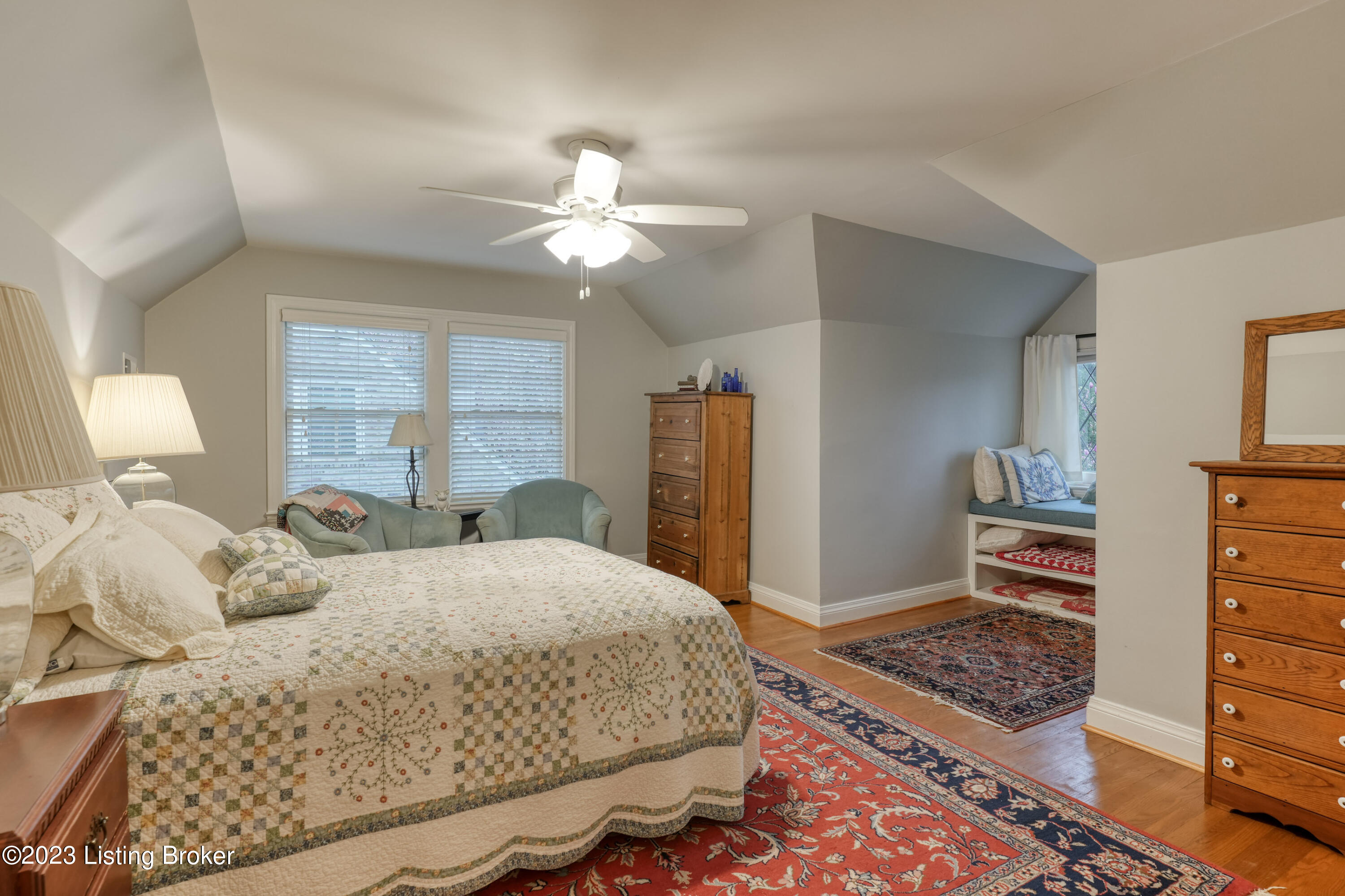 218 Don Allen Road Louisville, KY 40207 - Photo 30 of 48 040 - 20230303 09491