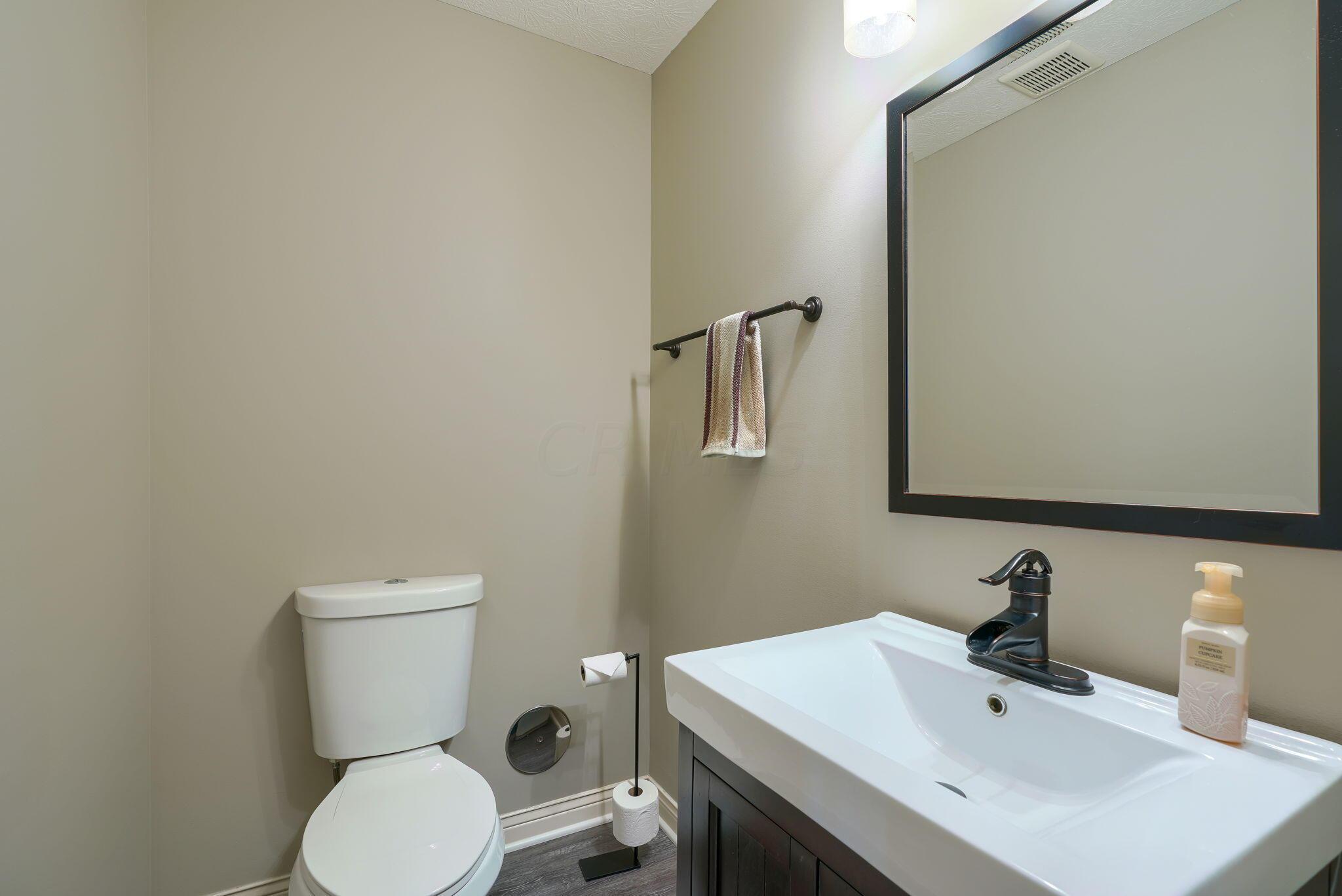 5644 Lantos Road Dublin, OH 43016 - Photo 22 of 42 5644 Lantos Rd (6)