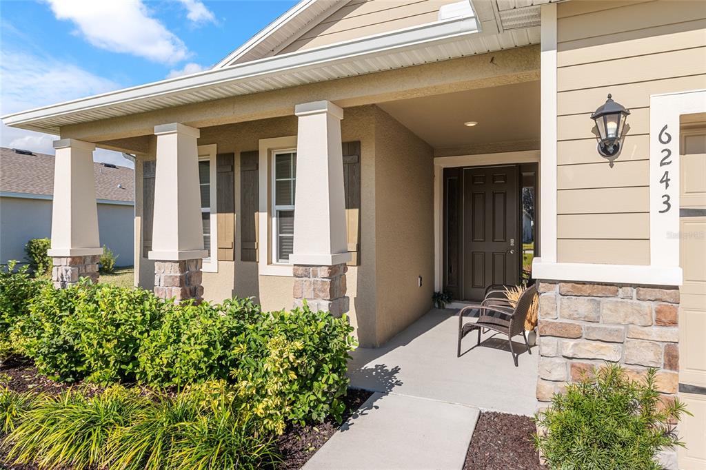 6243 Southwest 89th St Road Ocala, FL 34476 - Photo 6 of 57 a view of a house with a patio