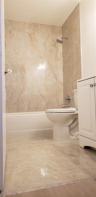 8166 Springtree Road, Unit A Boca Raton, FL 33496 - Photo 2 of 9 Guest Bathroom