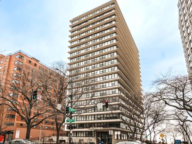 $259,900 | 5801 North Sheridan Road, Unit 12E, Chicago, IL 60660