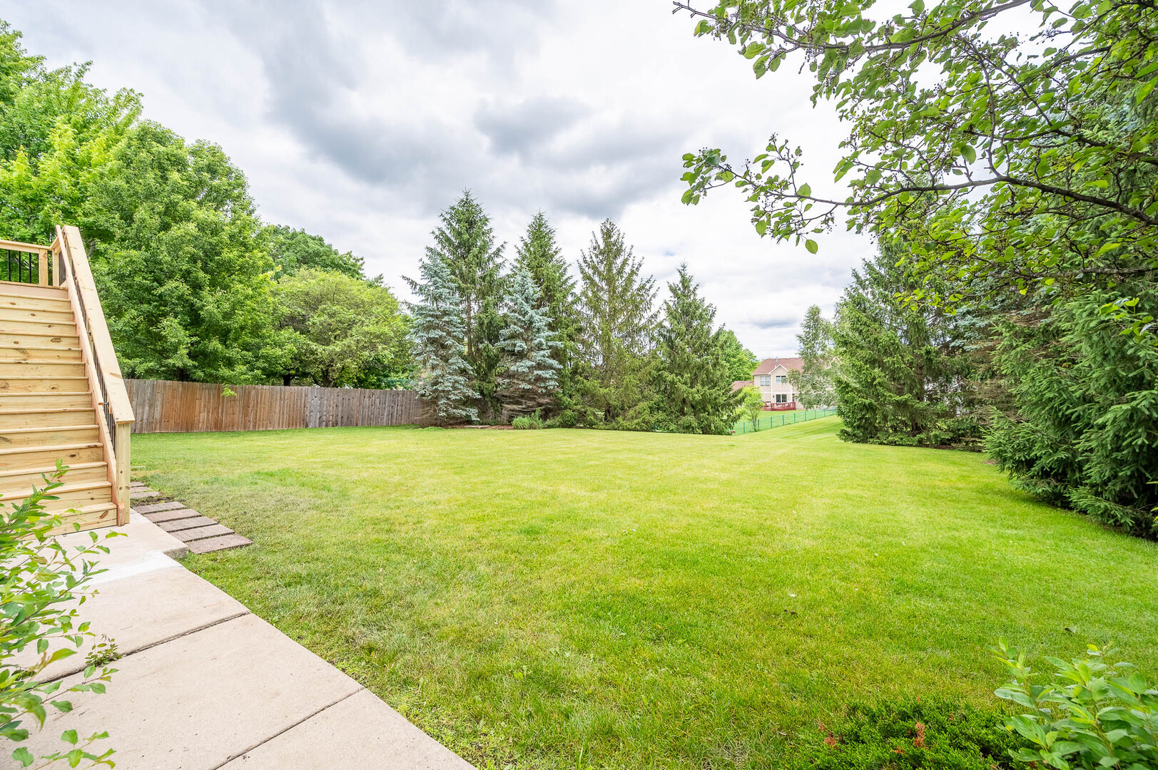 1295 Hunters Ridge West Hoffman Estates, IL 60192 - Photo 30 of 32 Gallery Image 30