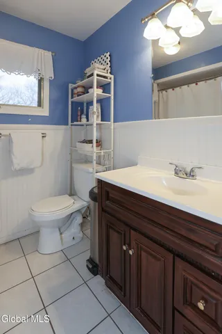 $499,900 | 957 West Pine Hill Drive, Guilderland, NY 12303