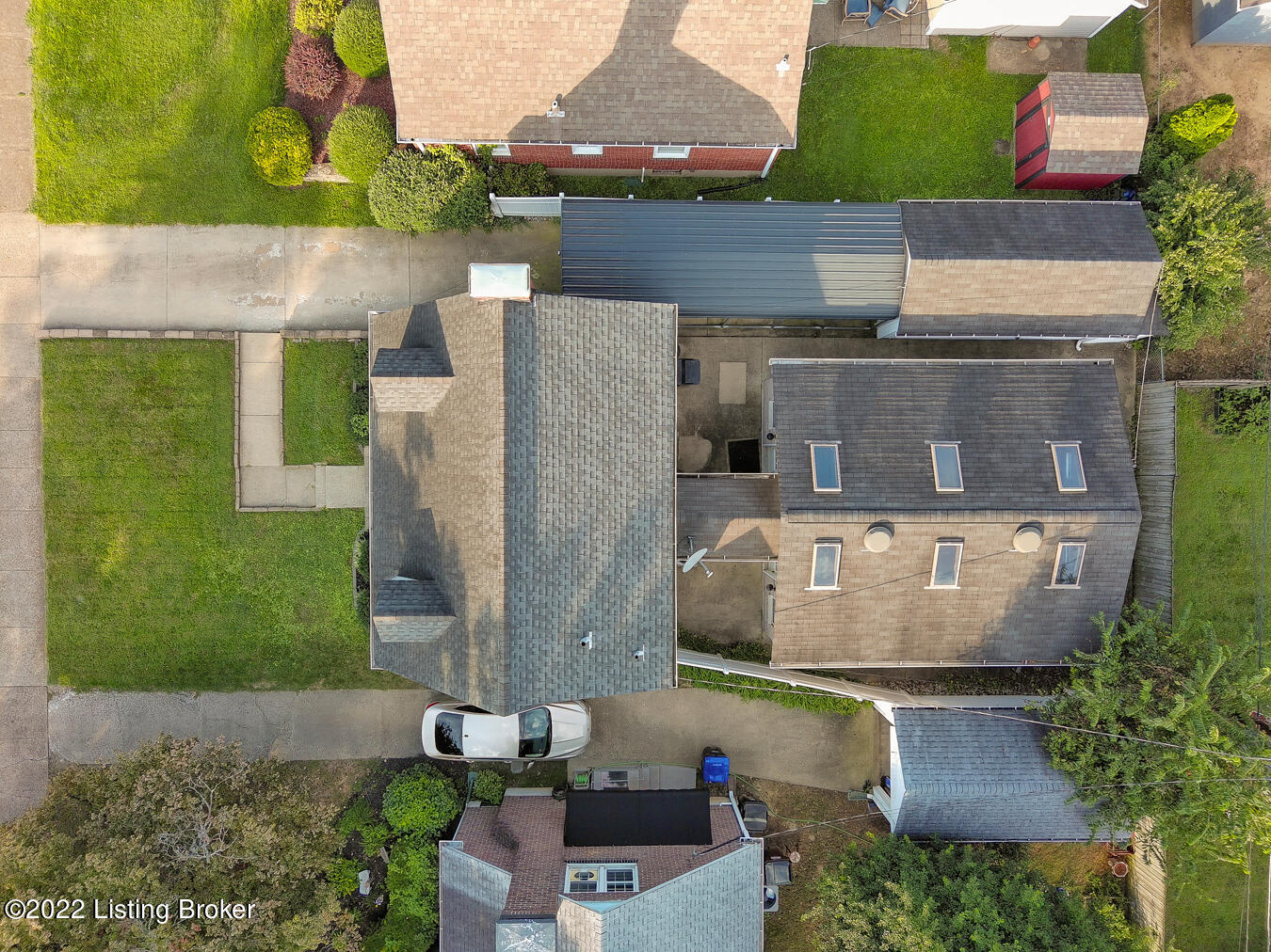 1030 Greenleaf Road Louisville, KY 40213 - Photo 6 of 37 6