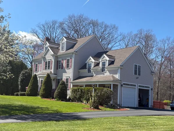 $915,000 | 13 Mahoney Circle, Abington, MA 02351