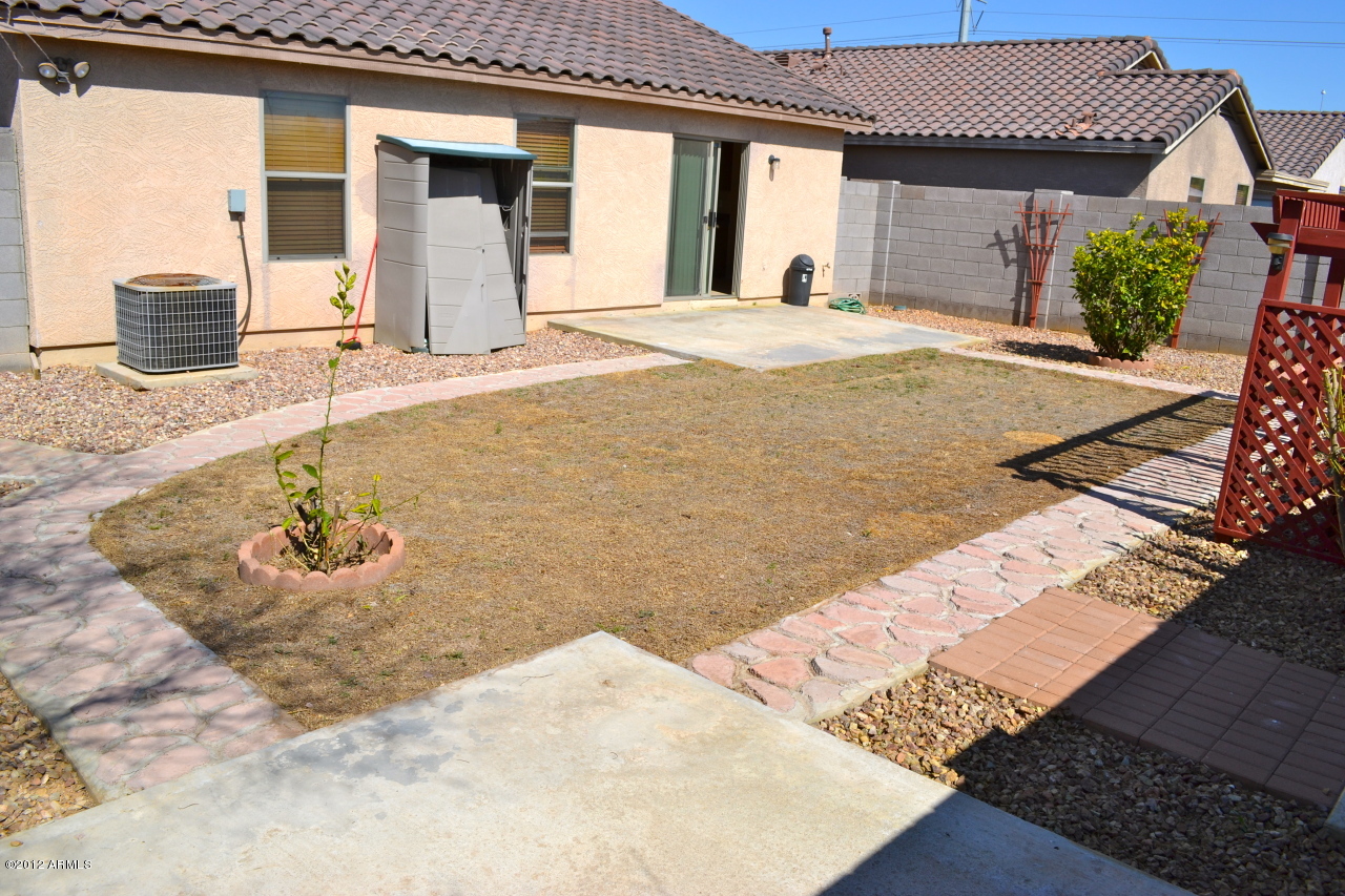 3031 West Red Fox Road Phoenix, AZ 85083 - Photo 18 of 19 Back 1