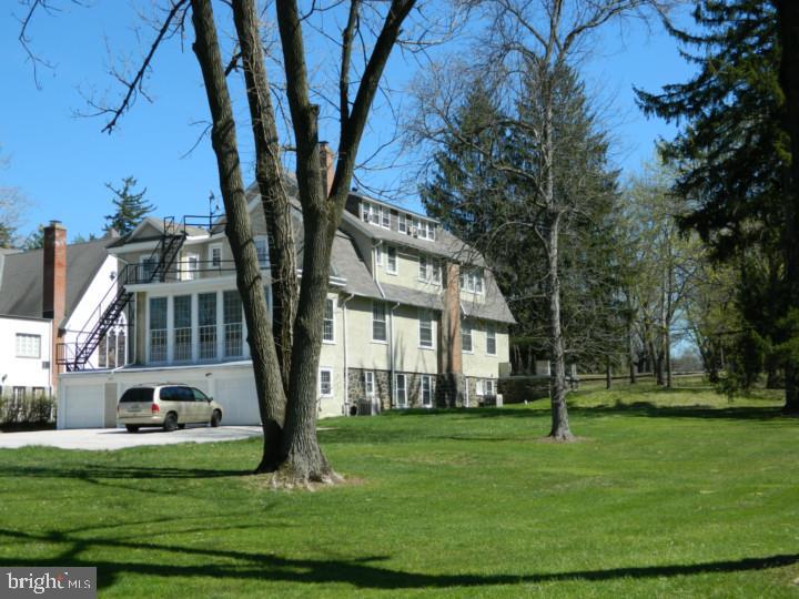 221 Berkley Road Devon, PA 19333 - Photo 2 of 24 Exterior Back