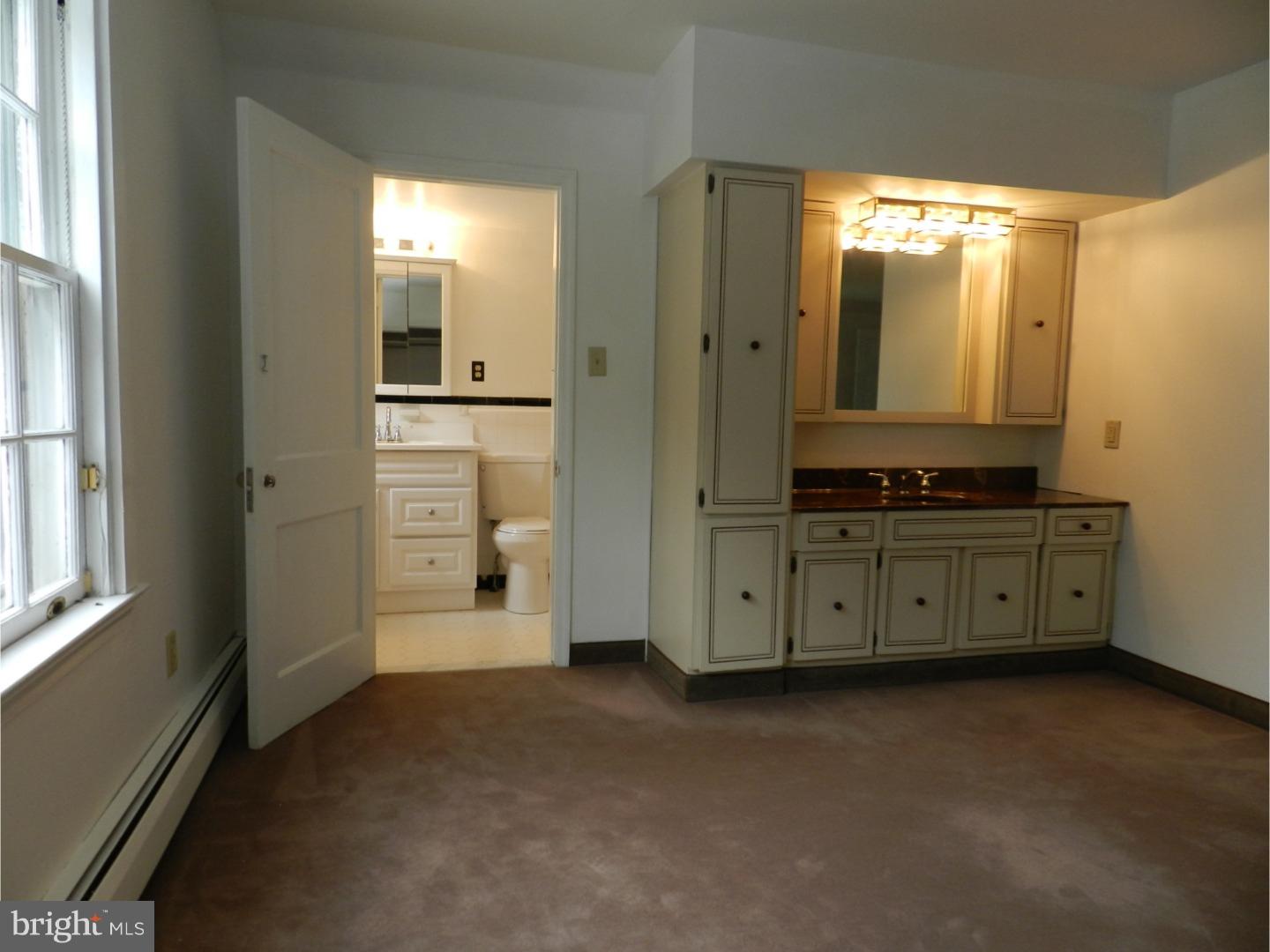 221 Berkley Road Devon, PA 19333 - Photo 15 of 24 Bathroom