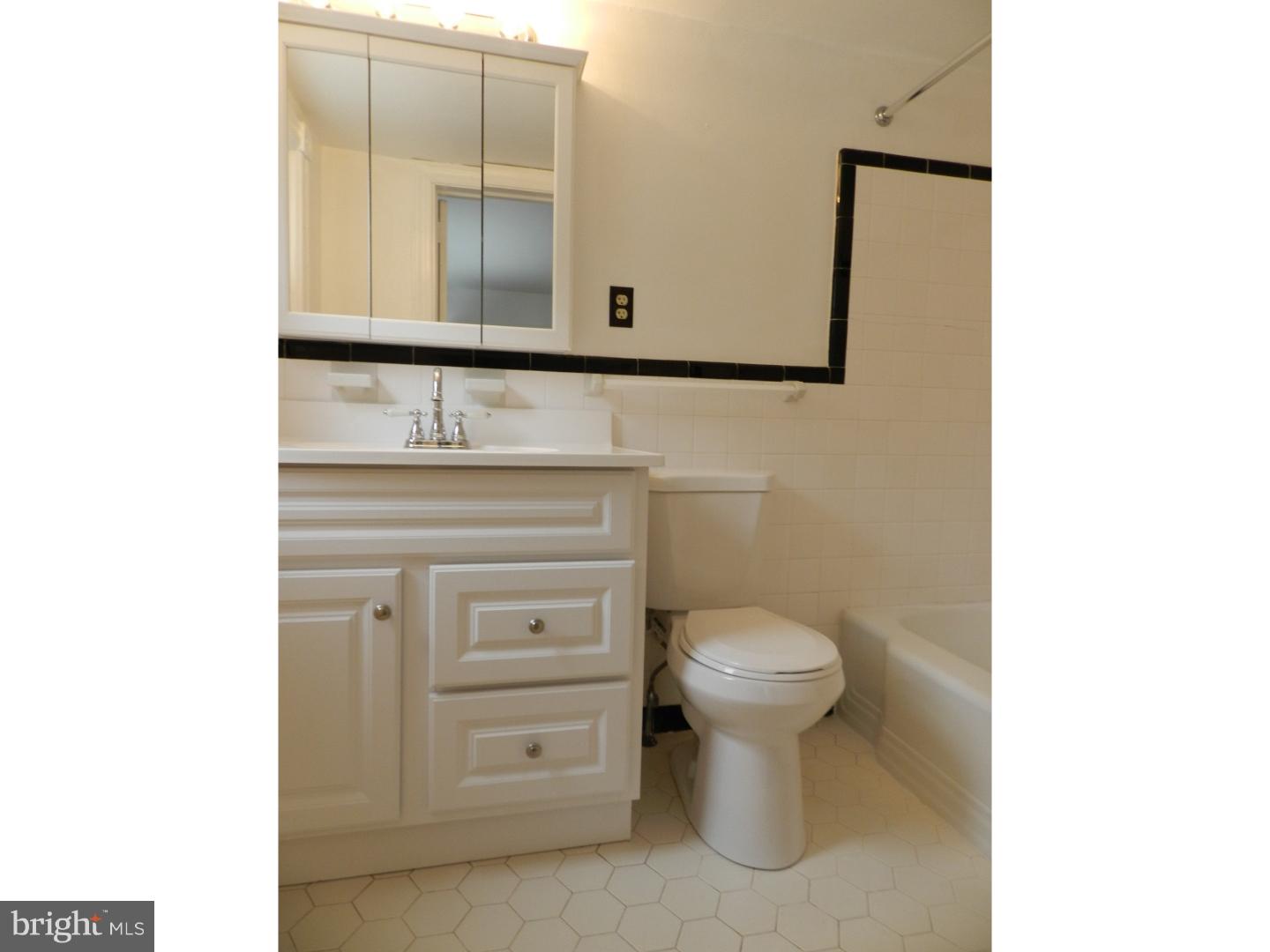 221 Berkley Road Devon, PA 19333 - Photo 16 of 24 Bathroom