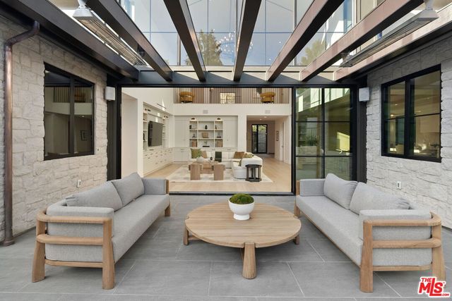 $17,695,000 | 10444 Charing Cross Road, Los Angeles, CA 90024