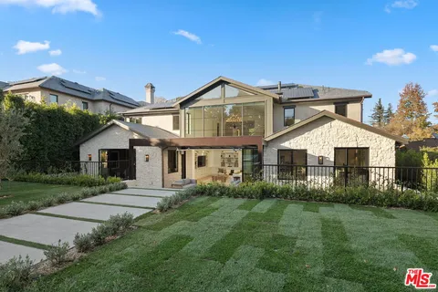 $17,695,000 | 10444 Charing Cross Road, Los Angeles, CA 90024