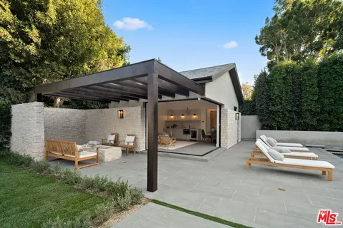 $17,695,000 | 10444 Charing Cross Road, Los Angeles, CA 90024