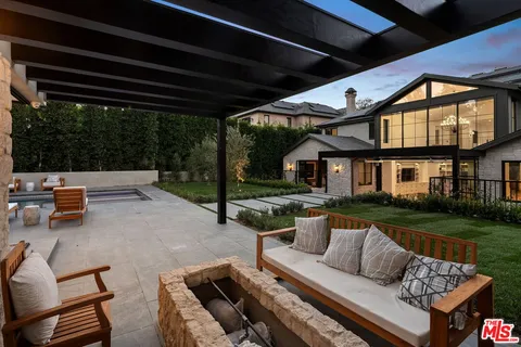 $17,695,000 | 10444 Charing Cross Road, Los Angeles, CA 90024