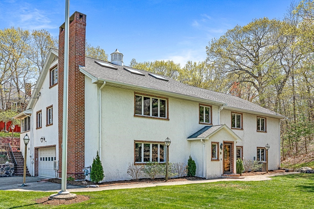 280 High Street Winchester, MA 01890 - Photo 1 of 40 Gallery Image 1