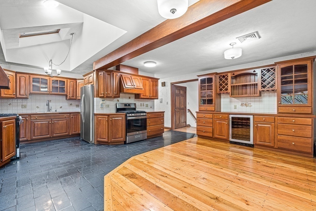 280 High Street Winchester, MA 01890 - Photo 12 of 40 Gallery Image 12