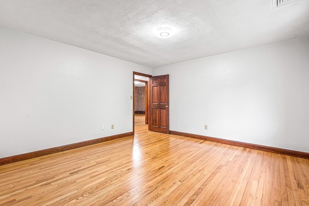 280 High Street Winchester, MA 01890 - Photo 16 of 40 Gallery Image 16