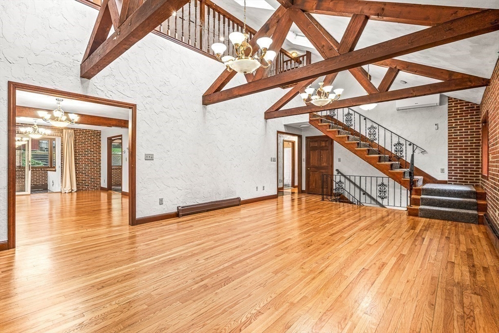 280 High Street Winchester, MA 01890 - Photo 2 of 40 Gallery Image 2