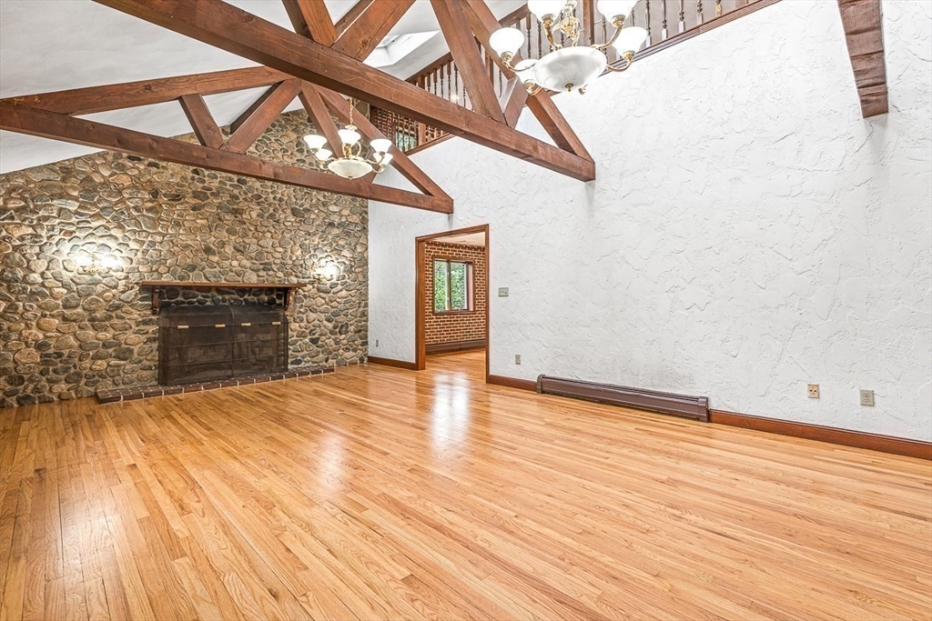 280 High Street Winchester, MA 01890 - Photo 4 of 40 Gallery Image 4