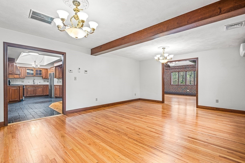 280 High Street Winchester, MA 01890 - Photo 5 of 40 Gallery Image 5