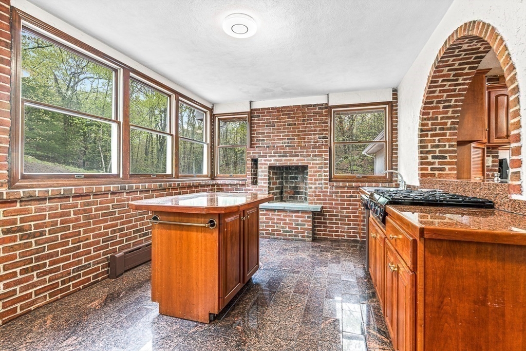 280 High Street Winchester, MA 01890 - Photo 8 of 40 Gallery Image 8