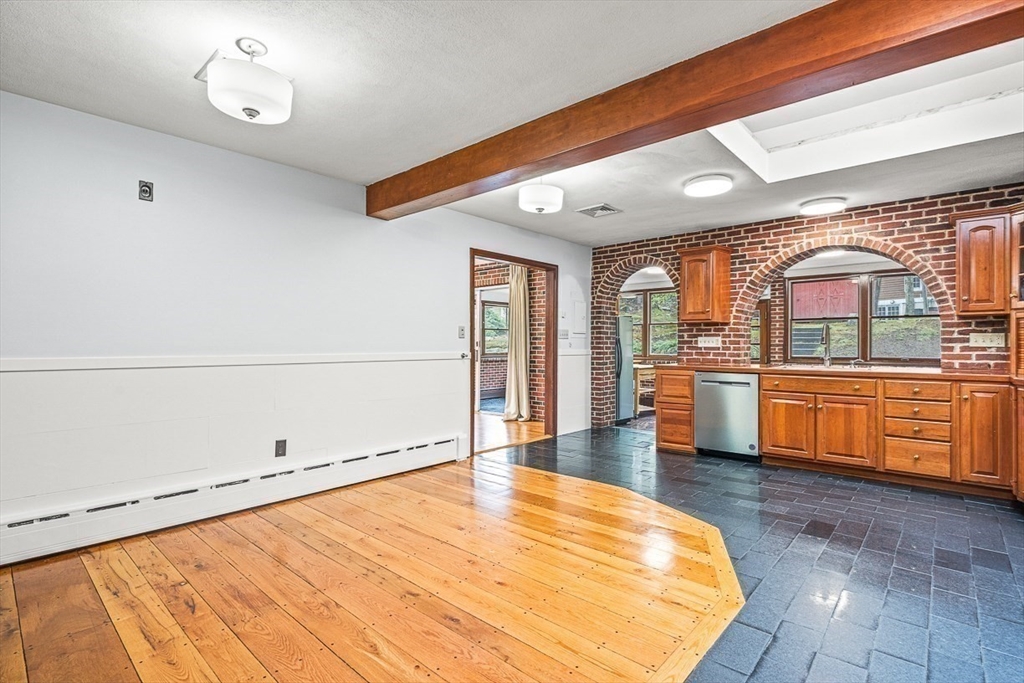 280 High Street Winchester, MA 01890 - Photo 10 of 40 Gallery Image 10